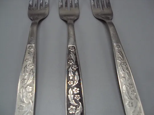 Столовые приборы вилки нерж ЗиШ узор цветы листья листочки нержавейка вилка 20 см лот 3 шт №18637в Де купити