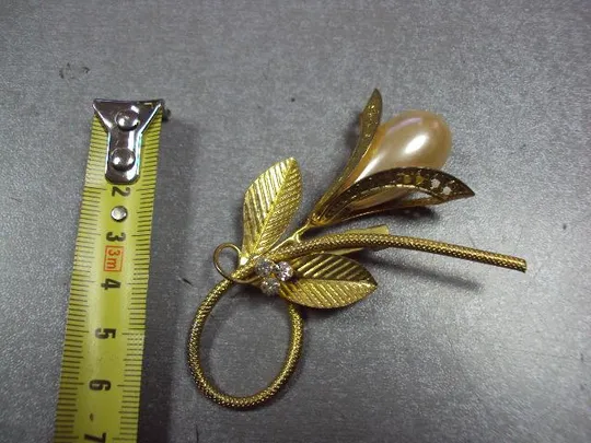 Бижутерия брошка цветок брошь цветочек с листьями размер 6,4 х 6,3 см №13373 Де купити