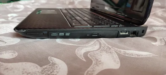 Dell Inspiron N5010 Core i3 8ГБ ОЗУ/240ГБ SSD З аукціону