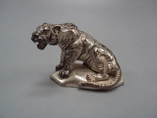 Фигура статуэтка тигр сидит серебро 925 проба Киевский ювелирный завод вес 102,09 г №13215 Ціна