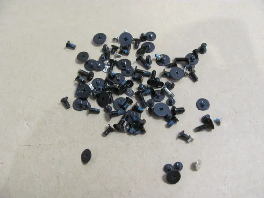 610-10 комплектуюче гвинти  для HP EliteBook ZBOOK 17 G3  оригінал Ціна