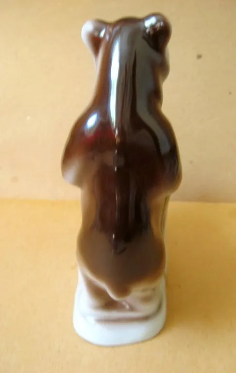 ВЕДВЕДІ -  олівцівниця = МЕДВЕДИ  - карандашница  = СРСР Характеристики