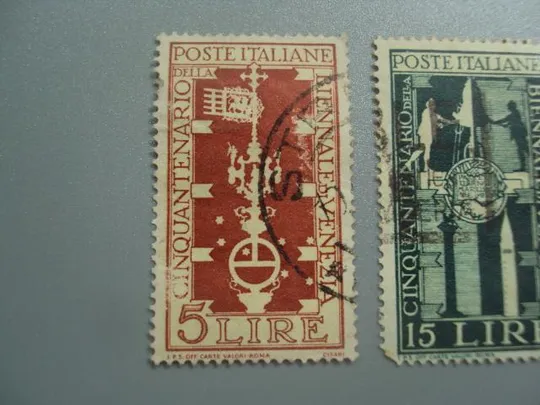 Купити марки Италия 1949 Двухгодичная художественная выставка Венеции символы Дожей лот 3 шт гаш №2832