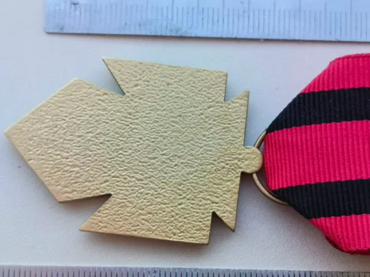 ХРЕСТ ХОРОБРИХ! Нагрудний знаки головнокомандувача Збройних сил України. в Україні