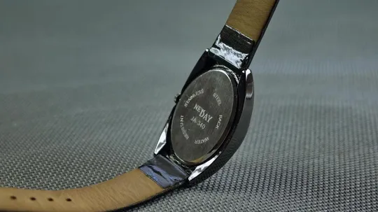 женские дизайнерские часы New Day JA 340 30м. базель с кристаллами сваровски. черный браслет. Недорого