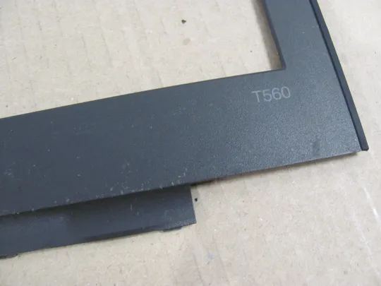 номер0003-19 рамка матриці matrix frame Окантовка дисплея Рамка екрана Корпус рамка матриці  460.06D0B.0012 00UR851  для  Lenovo Thinkpad T560  оригінал Де купити