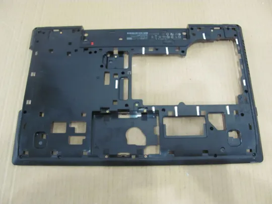 номер0153-5 Кришка, дно, піддон корпуса 13N0-B5A0701 для LENOVO IdeaPad G700 G710 оригінал Ціна