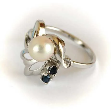 Каблучка кілечко з перлиною та сапфірами срібло 835 Germany Де купити