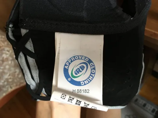 Шлем для борьбы и регби Body Armour в отличном состоянии Характеристики