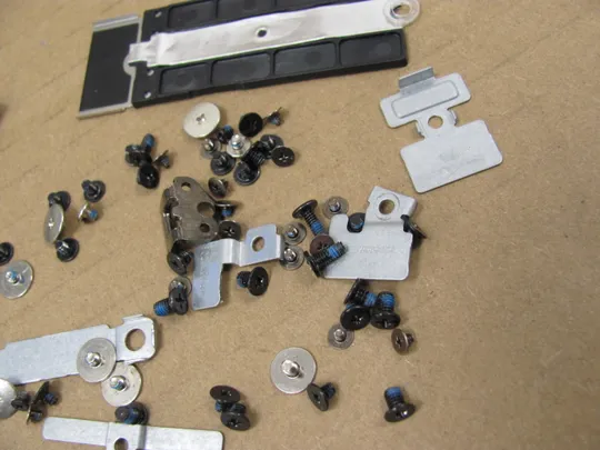 753-9 комплектуюче гвинти кріплення  для Dell Latitude 7310 E7310 оригінал Де купити