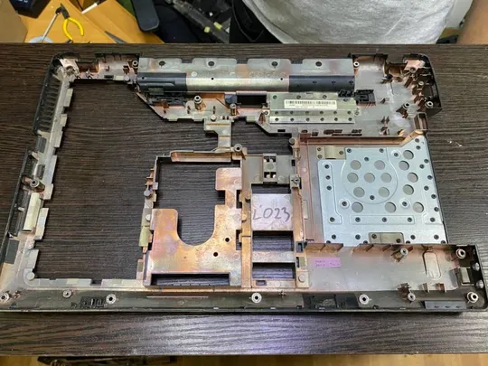 L023 Поддон AP0E4000210 для ноутбука Lenovo G565 G560 Ціна