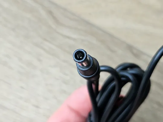 Універсальний блок живлення 12V 2A GFP241DA-1220 Продаж