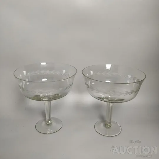 Прозора цукерниця на ніжці з візерунком з листочків 2 шт. Продаж