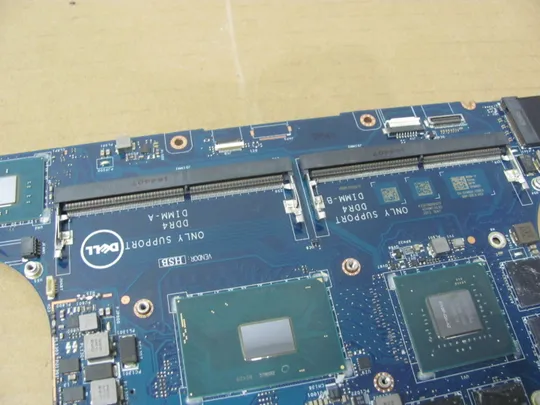 номер0910-2 материнська плата Mainboard,Материнка,Основна плата,Системна плата,Плата системи,Laptop motherboard,мамка,ноутбучна плата AAM00 LA-C361P  i7-6700HQ SR2FQ для  Dell Precision 5510, XPS 15 9550  оригінал Продаж