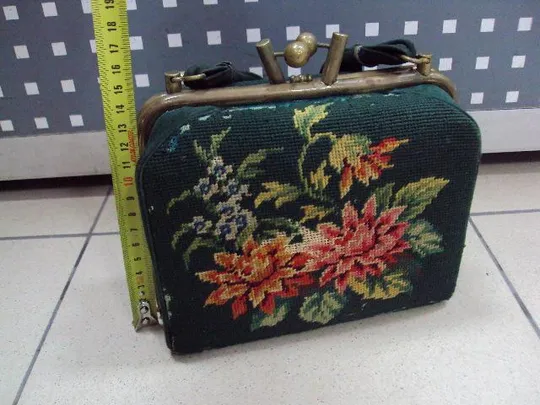 Купити Женская вышитая сумка ридикюль винтаж гобелен вышивка цветы молния 808 размеры 15 х 17 см №10928