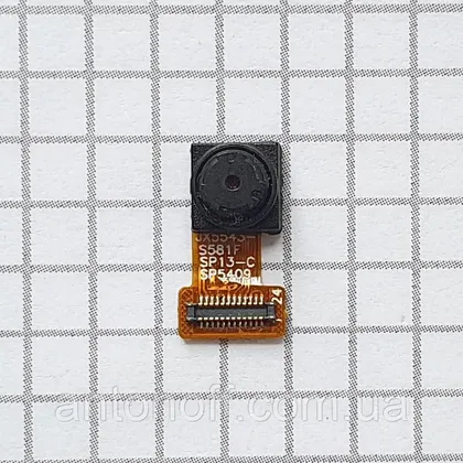 фото, Фронтальна камера Nomi i552 Gear для телефона