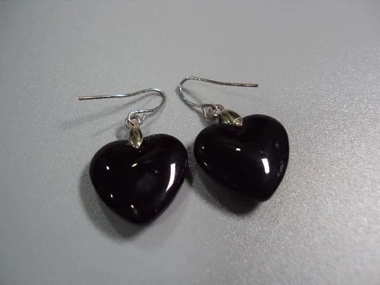 Бижутерия серьги сердечки сердце обсидиан Европа б/у высота 2,7 см №11232 Продаж