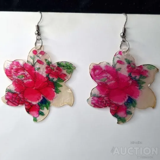 Сережки у вінтажному стилі Ціна