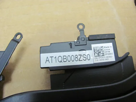 номер0943-23 AT1B008ZS0 0PG9XC для  Dell Alienware 17 R4  оригінал Де купити