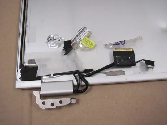 643-8  кришка матриці 6070B1063701  з петлями і шлейфом  для HP ELITEBOOK X360 1030 G2  оригінал З аукціону