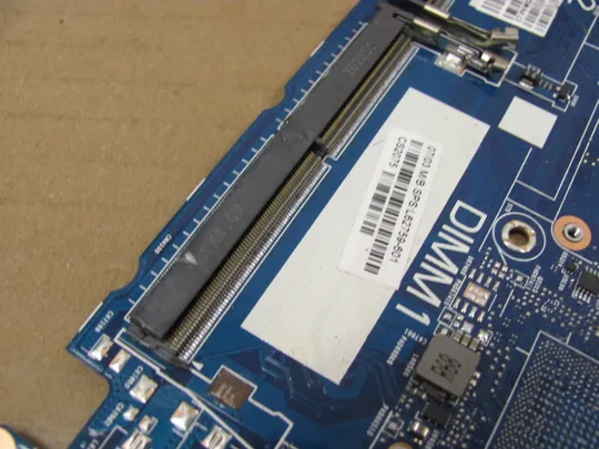 795-9  материнська плата SRF9Z i5-8365U  6050A3022501 для HP Elitebook 840 G5 G6 оригінал Де купити