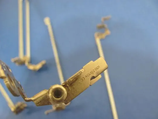 номер0024-1 петлі кріплення матриці для MEDION Akoya E6214 E6224 P6620 P6622 P6624 P6625 P6630 E6224 оригінал Де купити