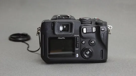 цифровой фотоаппарат FujiFilm Finepix S20Pro 6.0Mpix Де купити