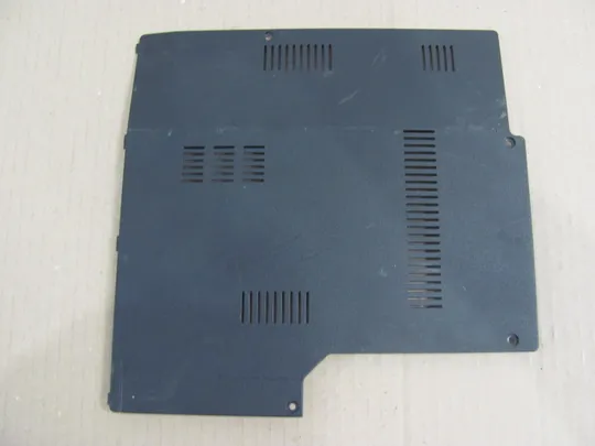 номер0022-11 сервісна кришка,Сервісна кришка для ноутбука,Корпус,Дно,Панель доступу,Кришка доступу,service cover 6-42-E51Q3-202 для DNS C5500Q, C5501Q   оригінал Продаж