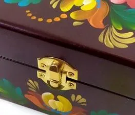 Шкатулка из дерева для колец коричневая 16×10×8см ручная роспись Продаж