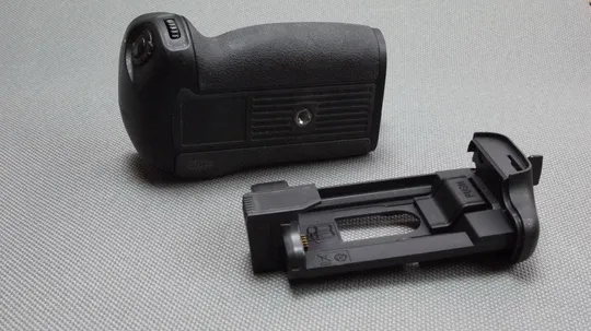 Батарейный блок Battery Grip XTNG7100 для камер Nikon D7100 Продаж