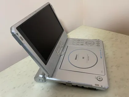 фото, Портативний DVD програвач, модель SDP-6820,