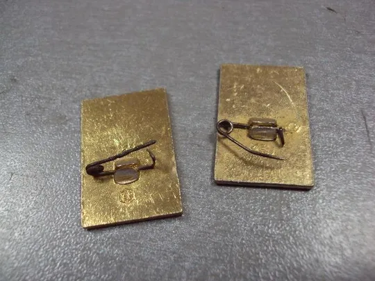 знак 24 съезд кпсс дворец съездов лот 2 шт №3416 Продаж