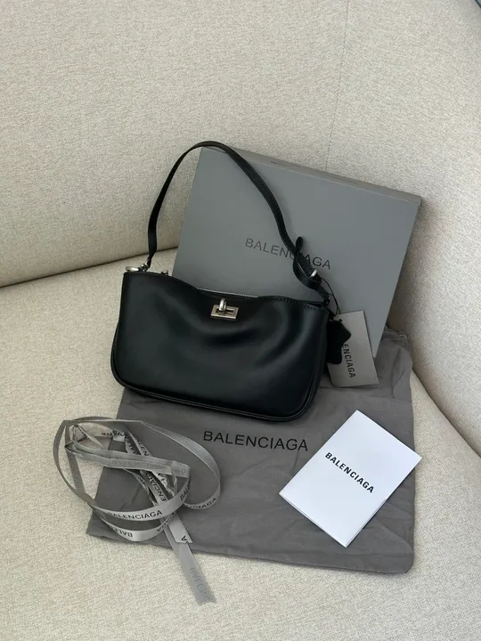 Сумка Balenciaga Rodeo Sling Pochette in Black/Silver 99696 Характеристики