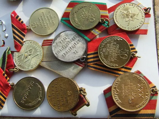 Набор орденов КЗ-2228902.ВОВ-6253234.ТС-579230.ТКЗ-935678. ЗП- 897091медали то и тд +13 медалей Торговий майданчик
