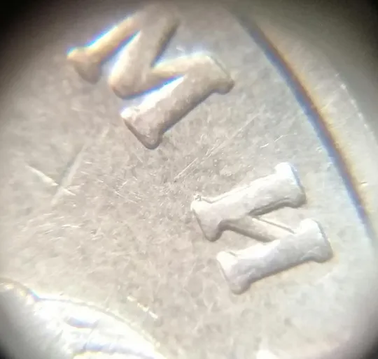 Купити (748) 1 гривня 2006 зминання (здвоєння) "..ИМИ...ВЕ" на реверсі (1 гривна 2006 брак)