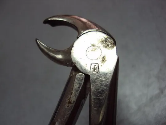 Медицинский инструмент стоматологический щипцы для удаления зубов клеймо длина 14,5 см №11479 Інтернет-аукціон