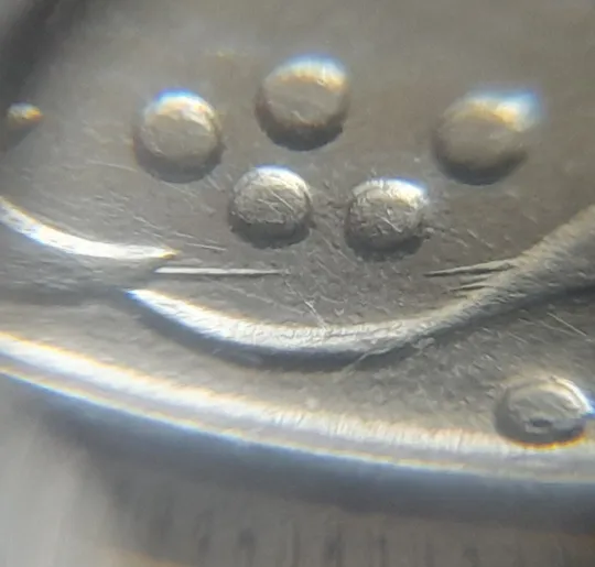 (4865) 5 копійок 1992 царапина штемпеля в 7 гроні + розкол у 8 гроні реверса (5 копеек 1992 брак) Продаж