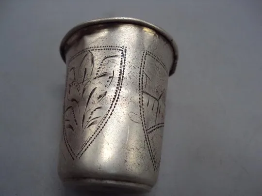 Рюмка стопка узор цветы и архитектура серебро 84 проба орел вес 30,76 г размер 5,5х5,2 см №1382 Інтернет-аукціон