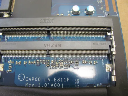 номер0984-5 материнська плата Mainboard Материнка Основна плата Системна плата Плата системи Laptop motherboard мамка ноутбучна плата  i7-7820HQ SR32N CAP00 LA-E311P для Dell Precision 7520 оригінал Характеристики