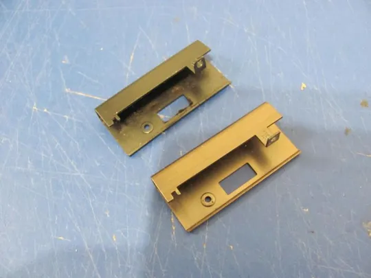 №145-9 Накладки на петли для DELL LATITUDE E5540 оригінал Ціна