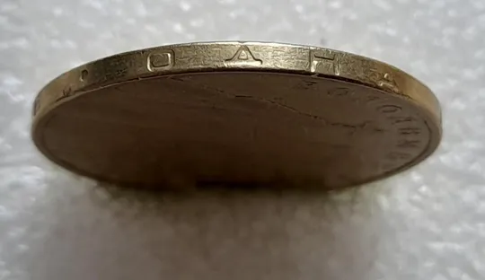 (2421) 1 гривня 2006 цікавий брак на гурті (1 гривна 2006 брак) Де купити