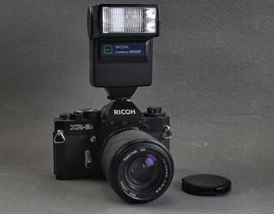 фотоаппарат пленочный Ricoh XR-2s с объективом Tokina SD 70-210mm/4-5,6 Ф52мм + вспышка Rikoh XR Spe Ціна