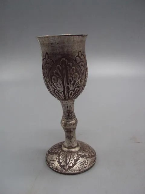 Рюмка стопка узор листья листочки серебро 84 проба вес 67,57 г высота 10,4 см, диаметр 3,7 см №14317 Недорого