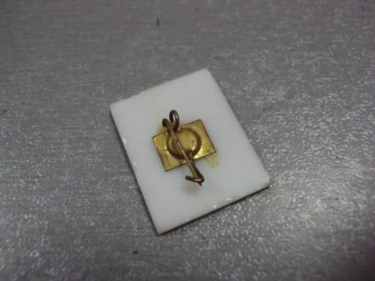 знак 20 лет квирту киевское высшее инженерное радиотехническое училище пво 1953-1973 ситалл №4158 З аукціону