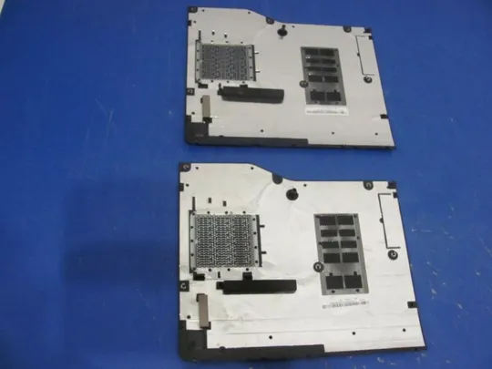 №30-18 сервісна кришка AP0HB000100 для LENOVO Y570 оригінал З аукціону