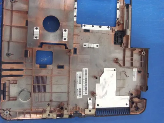 №313-5 Кришка дно піддон корпуса H000037400 13N0-ZXA0201 для TOSHIBA L870 оригінал Інтернет-аукціон