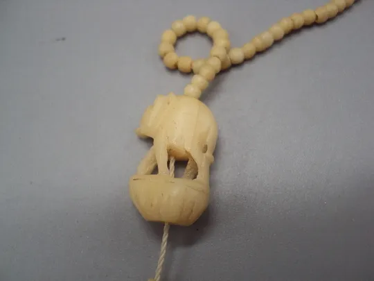 Бижутерия бусы в один ряд ожерелье камень слоны длина 40,4 см под реставрацию №15863 Інтернет-аукціон