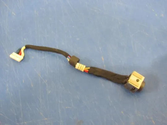 номер0193-30 роз&#039;єм живлення,Роз&#039;єми живлення та заряджання ноутбуків  Роз&#039;єм зарядки,Гніздо живлення,Штекера живлення,Зарядний порт,Роз&#039;єм адаптера живлення,power connector 6017B0362901 для TOSHIBA QOSMIO X870-119 x870 X875 оригінал З аукціону