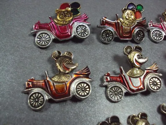 знак детский в автомобиле микки маус, мишка, чебурашка лот 10 шт №3680 Де купити