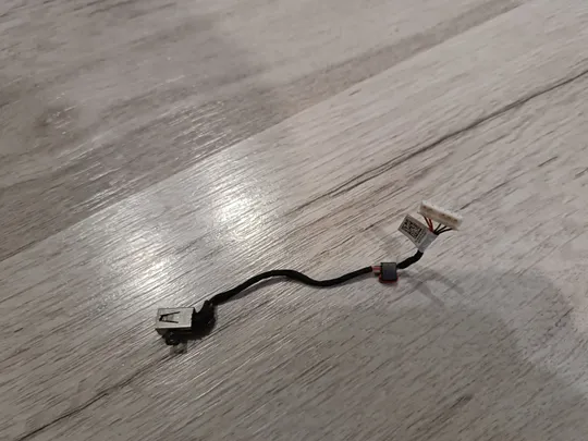 Купити Роз'єм живлення  для ноутбука Dell p51f p51f001, Vostro 15 3558